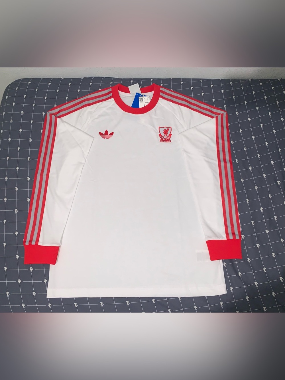 Adidas Liverpool FC Originals Long Sleeve T-Shirt JZ2543 Size: Large